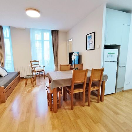 L'Eterlou, T3, Centre Luchon, Wifi, Casier A Skis, Ascenseur, 6 Personnes Bagnères-de-Luchon المظهر الخارجي الصورة